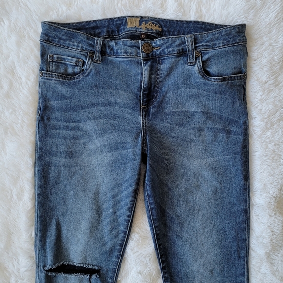 KUT From the Cloth Low Rise Distressed Raw Hem Skinny Jeans Size 12 - Picture 9 of 16